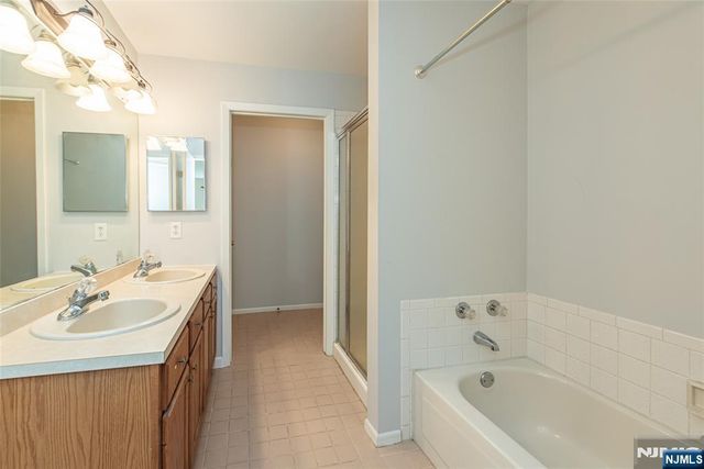 3 Autumn, Roxbury Township, NJ 07852