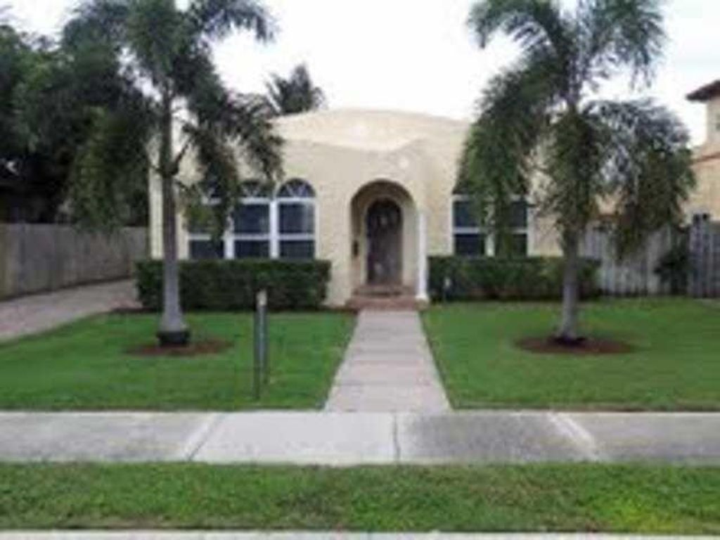 619 37th Street, West Palm Beach, FL 33407