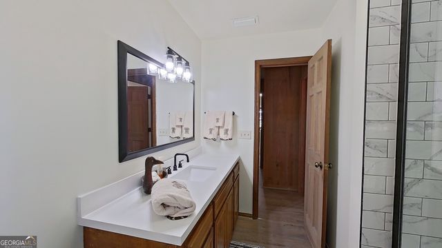 289 Lake Trace Drive, Thomasville, GA 31757