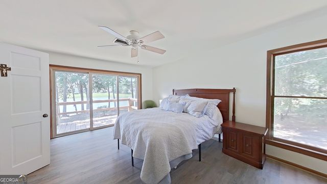 289 Lake Trace Drive, Thomasville, GA 31757