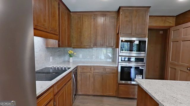 289 Lake Trace Drive, Thomasville, GA 31757