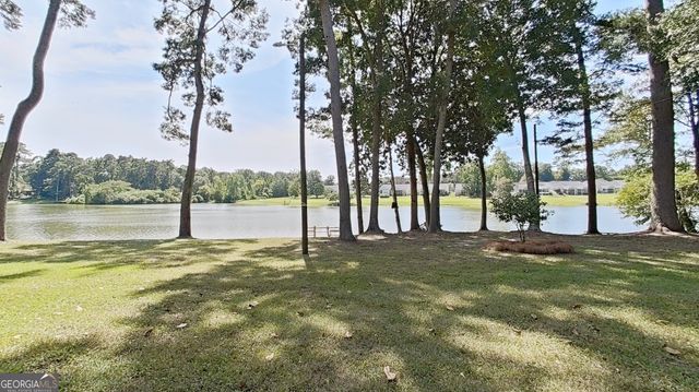 289 Lake Trace Drive, Thomasville, GA 31757