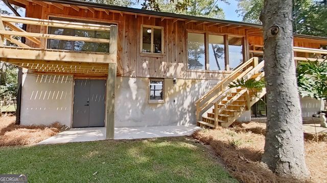 289 Lake Trace Drive, Thomasville, GA 31757