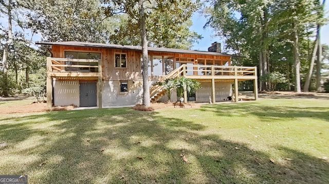 289 Lake Trace Drive, Thomasville, GA 31757