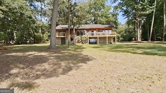 289 Lake Trace Drive, Thomasville, GA 31757