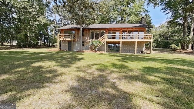 289 Lake Trace Drive, Thomasville, GA 31757