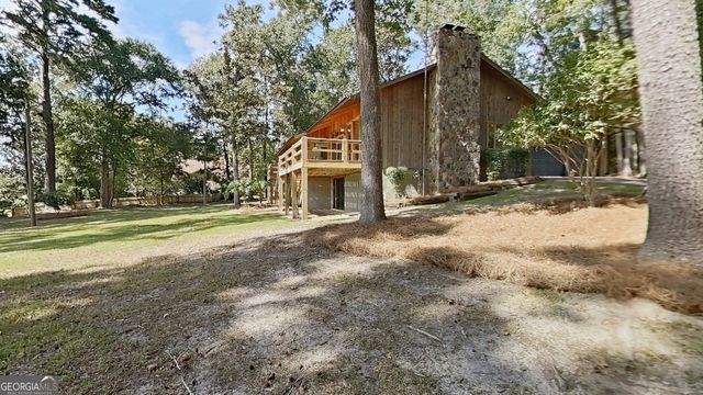289 Lake Trace Drive, Thomasville, GA 31757
