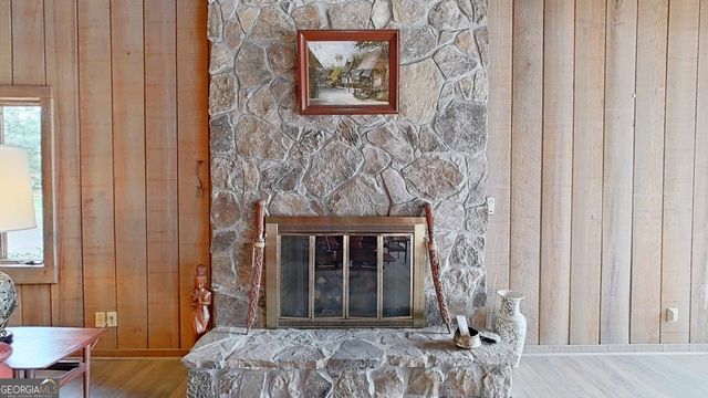 289 Lake Trace Drive, Thomasville, GA 31757