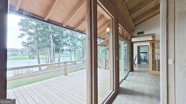 289 Lake Trace Drive, Thomasville, GA 31757