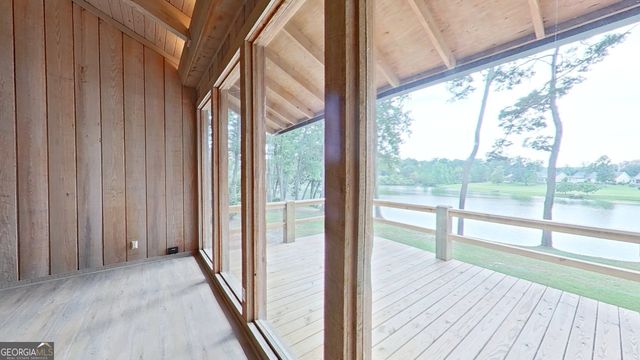 289 Lake Trace Drive, Thomasville, GA 31757