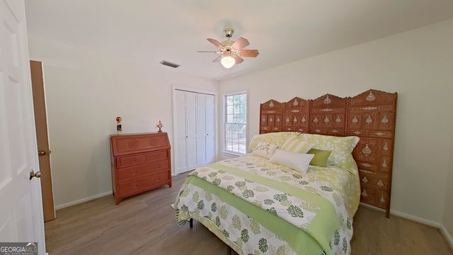 289 Lake Trace Drive, Thomasville, GA 31757