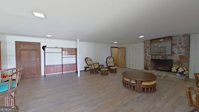 289 Lake Trace Drive, Thomasville, GA 31757