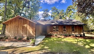 289 Lake Trace Drive, Thomasville, GA 31757