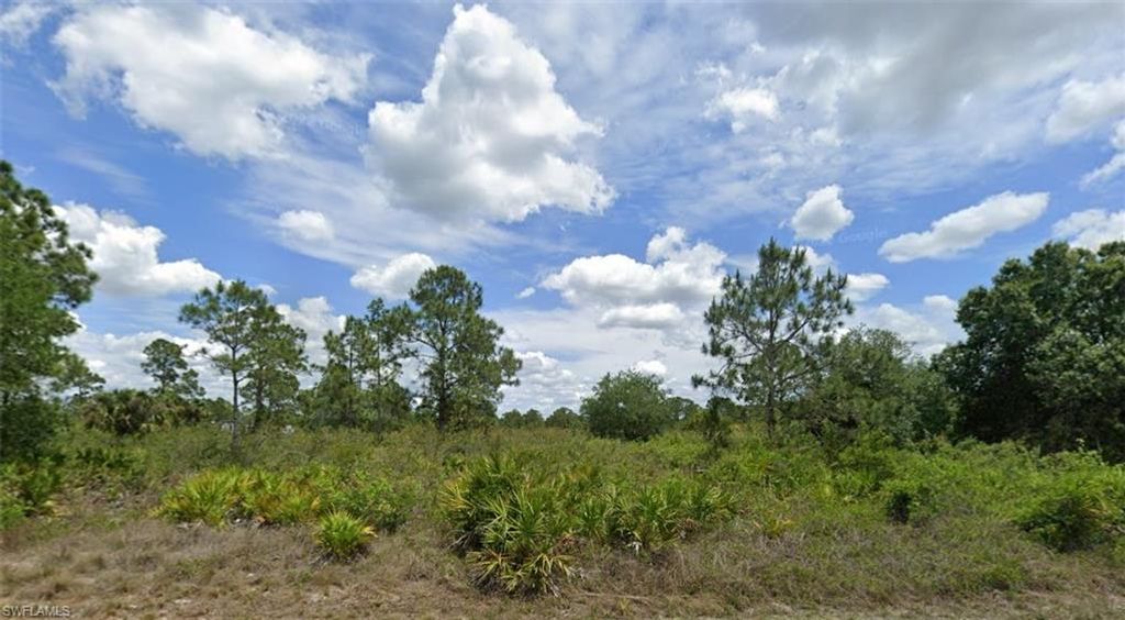 520 Wellington AVE, LEHIGH ACRES, FL 33972 — exterior