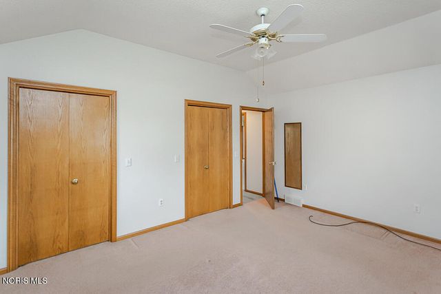 1347 Oaktree Court, Oregon, OH 43616