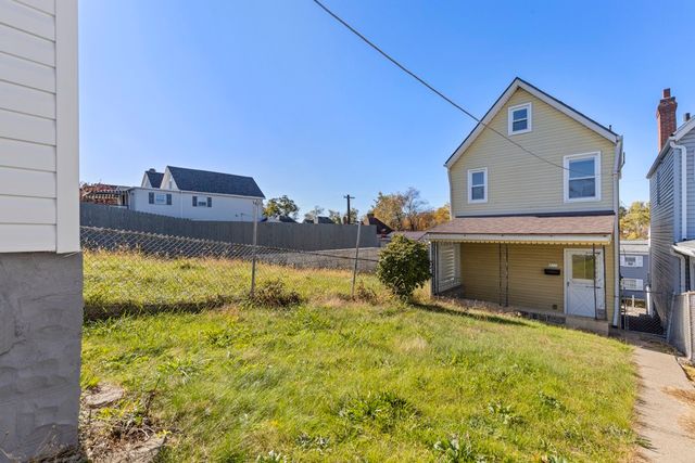 411 Edith St, Mt Washington, PA 15211