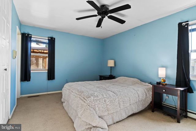 1434 YORKTOWNE, Mechanicsburg, PA 17050