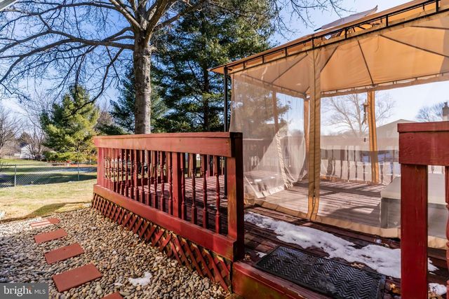 1434 YORKTOWNE, Mechanicsburg, PA 17050