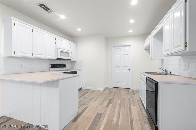 515 Loop West, Roland, OK 74954