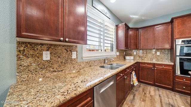 5148 Komatite Court, Sparks, NV 89436