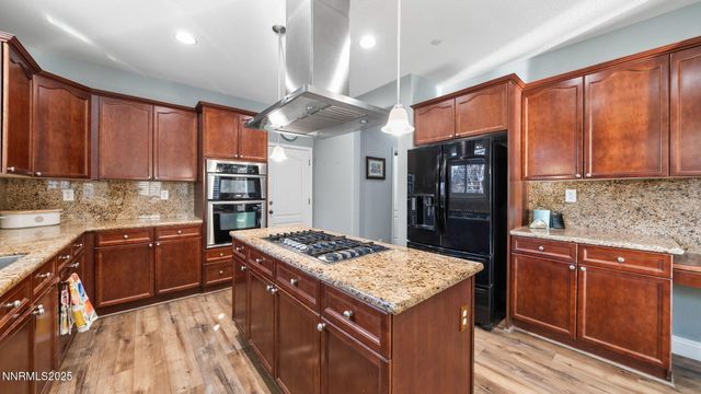 5148 Komatite Court, Sparks, NV 89436