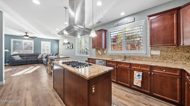 5148 Komatite Court, Sparks, NV 89436