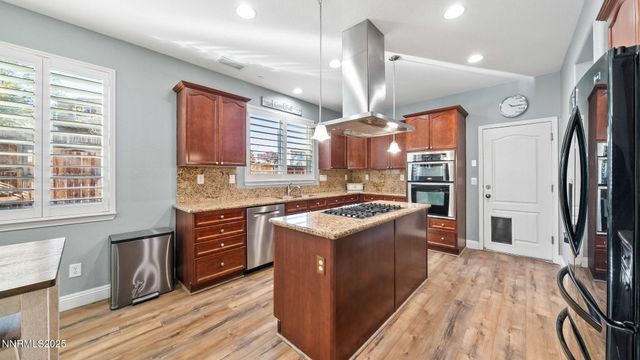 5148 Komatite Court, Sparks, NV 89436