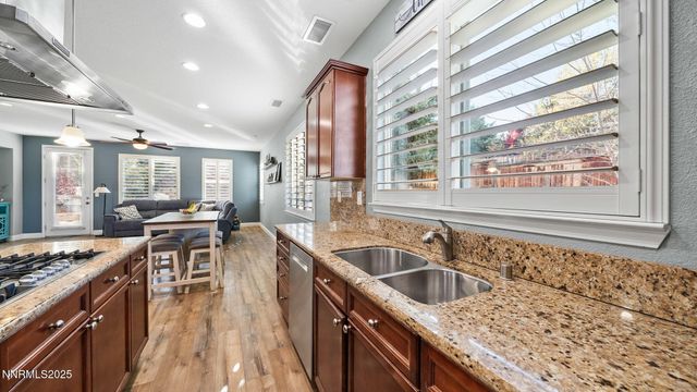 5148 Komatite Court, Sparks, NV 89436