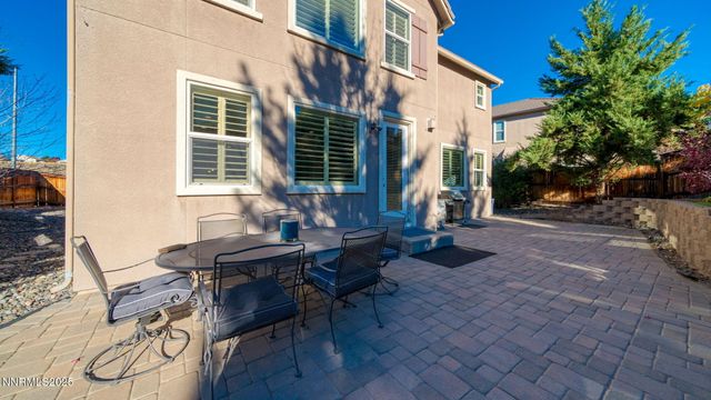 5148 Komatite Court, Sparks, NV 89436