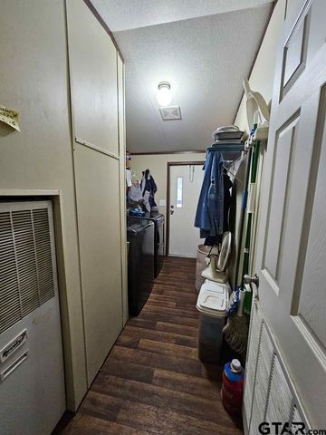 301 An County Rd 1370, Palestine, TX 75801