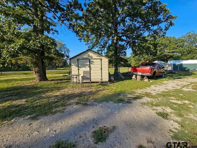 301 An County Rd 1370, Palestine, TX 75801