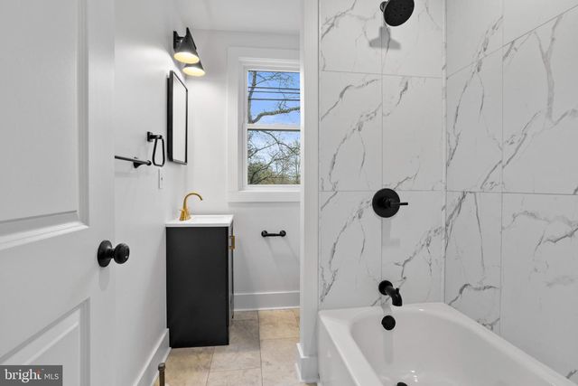 109 S WELLS AVE, Glenolden, PA 19036