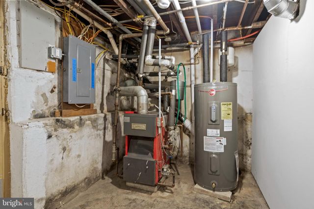 109 S WELLS AVE, Glenolden, PA 19036