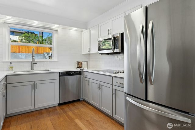 17154 NE 5th Street, Bellevue, WA 98008