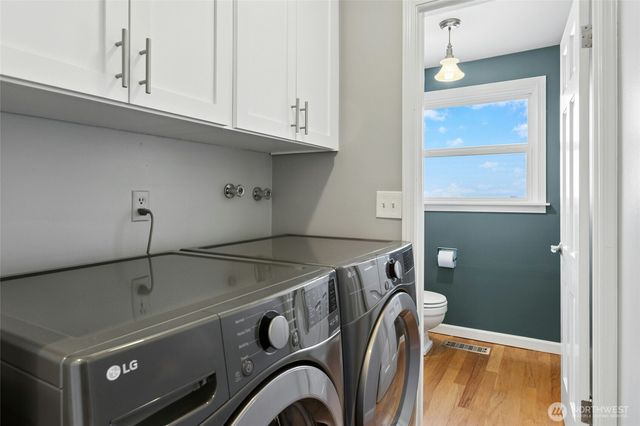 17154 NE 5th Street, Bellevue, WA 98008