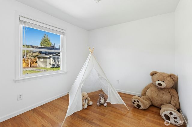 17154 NE 5th Street, Bellevue, WA 98008