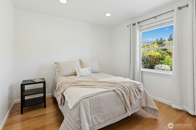 17154 NE 5th Street, Bellevue, WA 98008