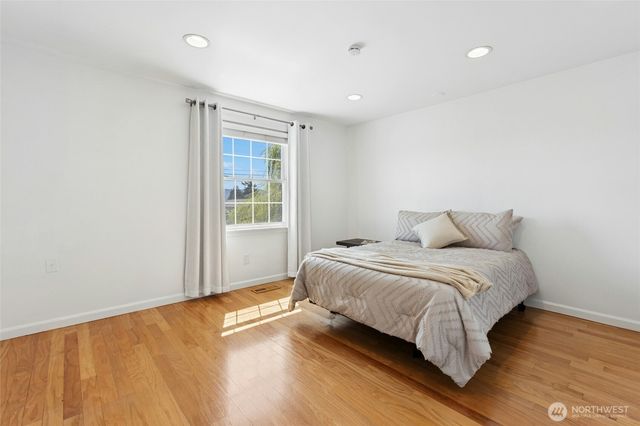 17154 NE 5th Street, Bellevue, WA 98008