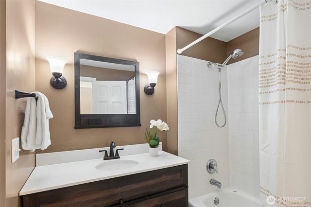 17154 NE 5th Street, Bellevue, WA 98008