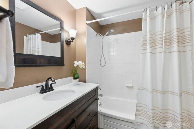 17154 NE 5th Street, Bellevue, WA 98008