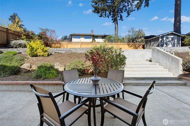 17154 NE 5th Street, Bellevue, WA 98008