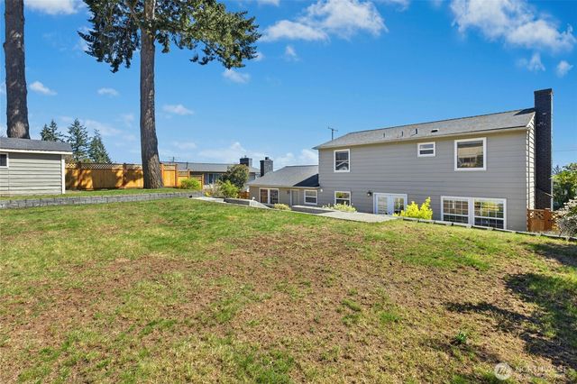 17154 NE 5th Street, Bellevue, WA 98008