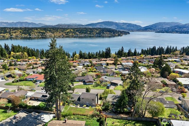 17154 NE 5th Street, Bellevue, WA 98008