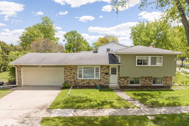 425 Lisa Lane, Streamwood, IL 60107