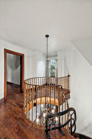 207 Paul Sawyier Drive, Frankfort, KY 40601