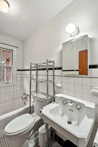 207 Paul Sawyier Drive, Frankfort, KY 40601