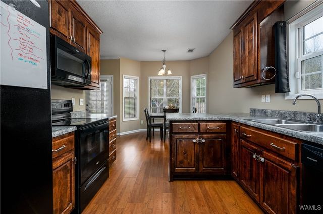 9930 Moonlight, Tuscaloosa, AL 35405