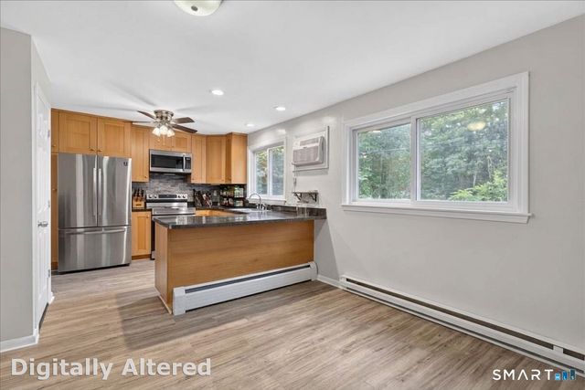 6 Paugussett Road, Newtown, CT 06482