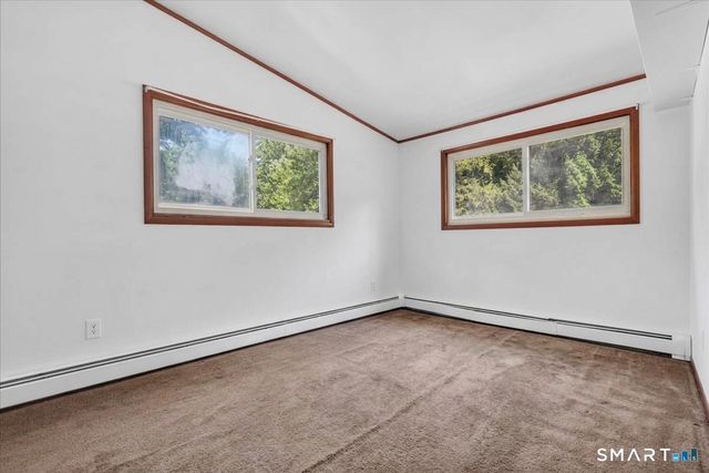 6 Paugussett Road, Newtown, CT 06482