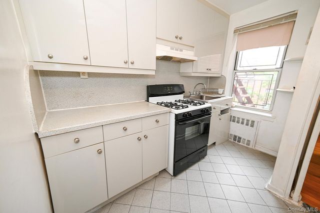 105-21 66th Avenue 5B, Forest Hills, NY 11375
